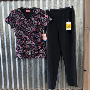 Women’s Scrub Set-Print Top-Black Scrub Pants-XS/XS Regular Length Pants